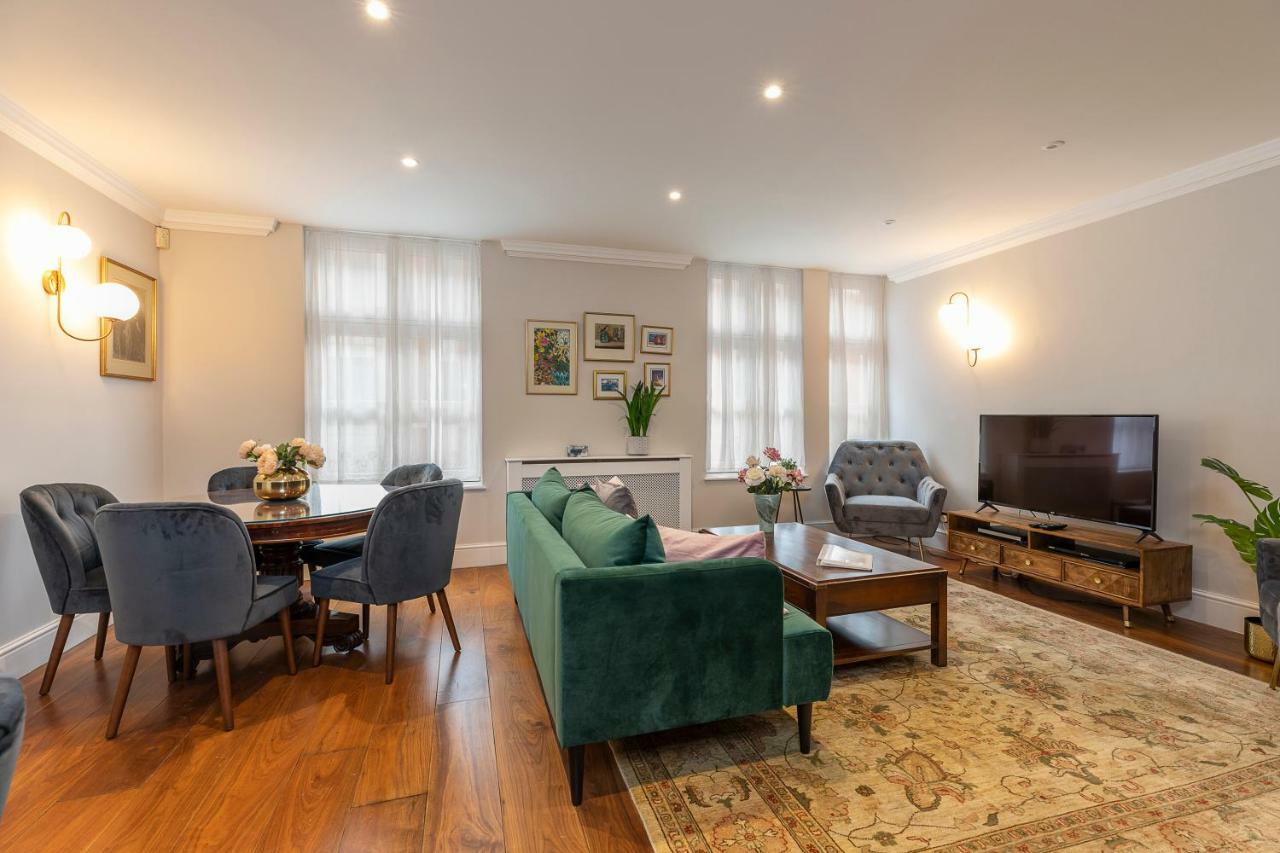 Joivy Beautiful 2 Bed Apt In The Heart Of Mayfair, Close To Tube Lägenhet London Exteriör bild